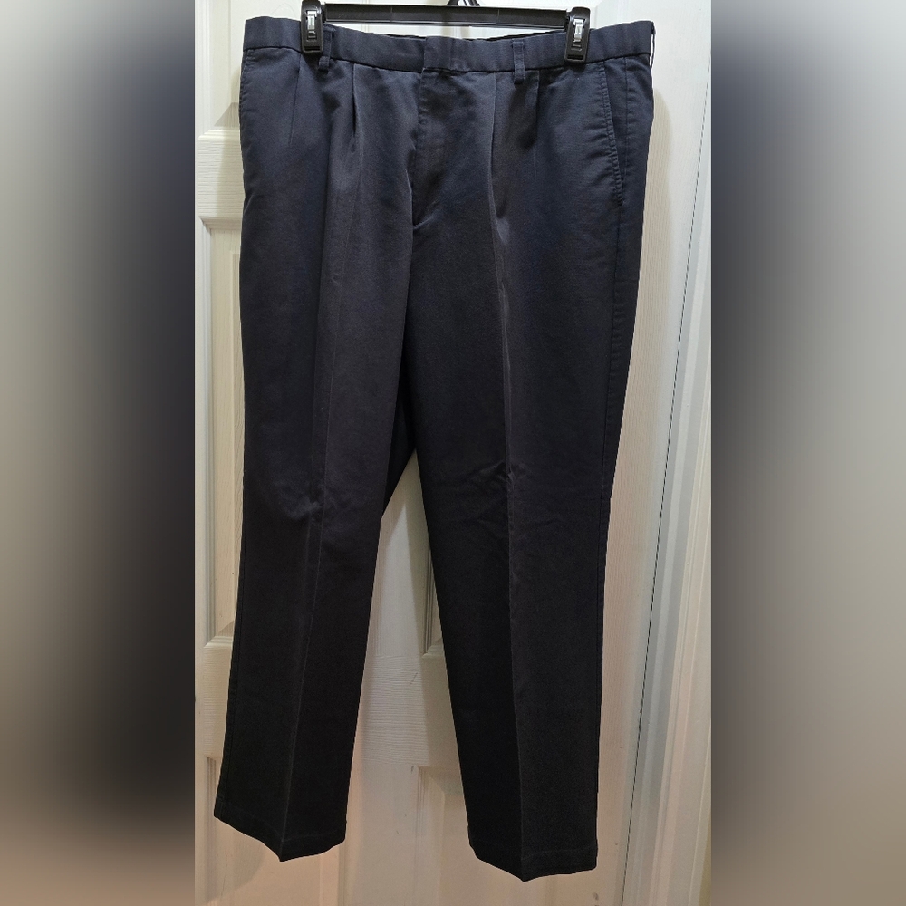 Dockers Men's 40 X 32 Golf Pants